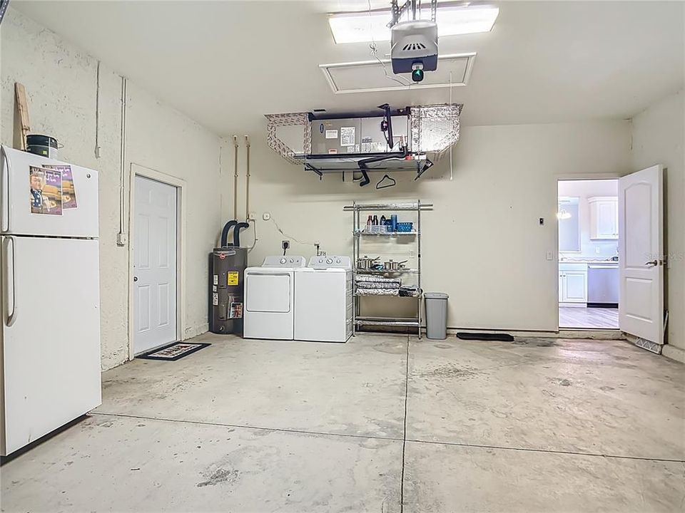 Active With Contract: $219,500 (3 beds, 2 baths, 1043 Square Feet)