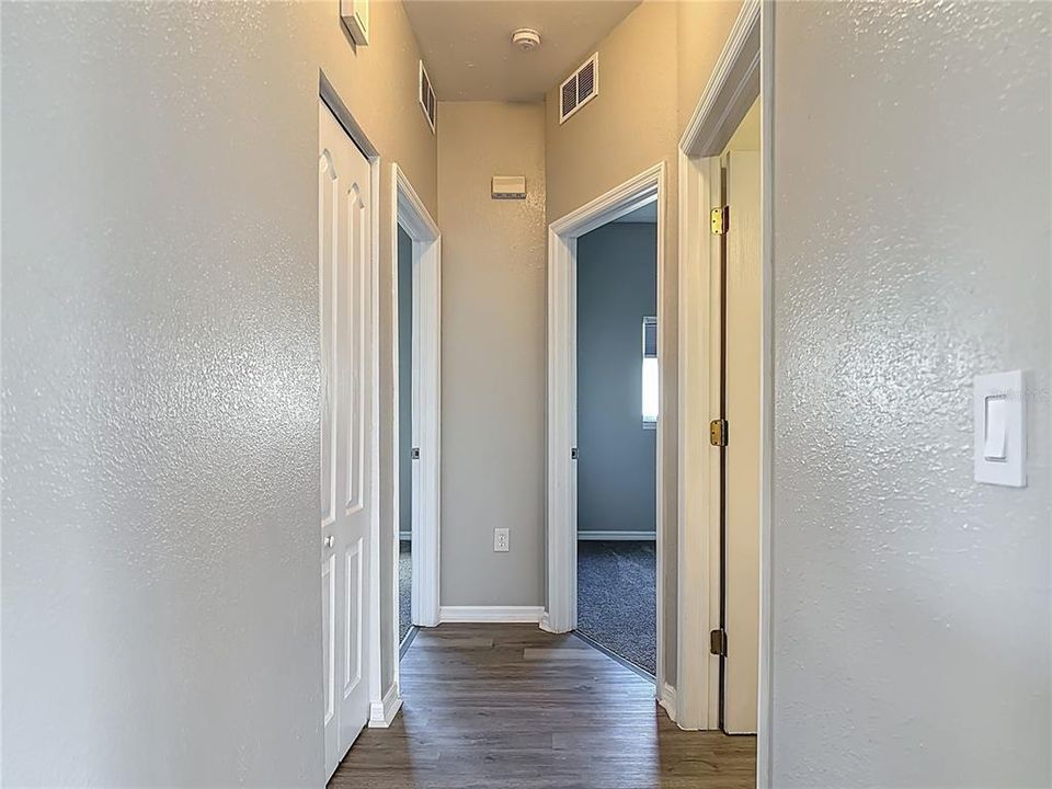 Active With Contract: $219,500 (3 beds, 2 baths, 1043 Square Feet)