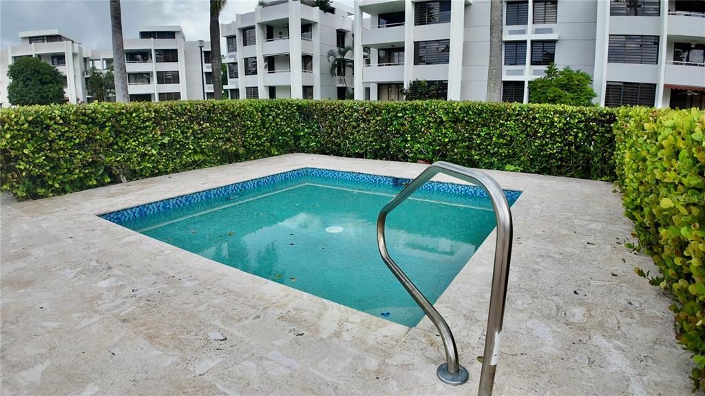 For Rent: $1,850 (2 beds, 2 baths, 1219 Square Feet)