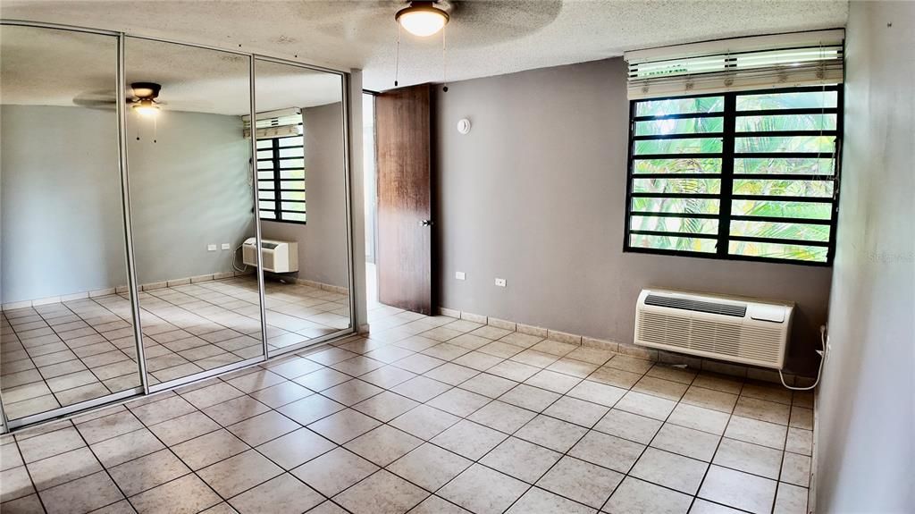 For Rent: $1,850 (2 beds, 2 baths, 1219 Square Feet)