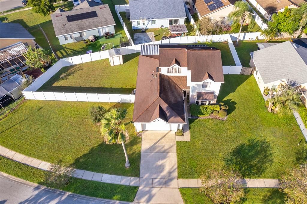 Activo con contrato: $389,900 (3 camas, 2 baños, 1648 Pies cuadrados)