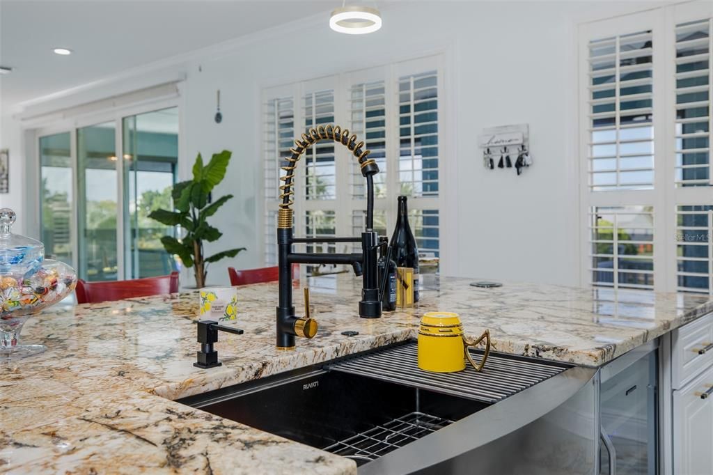 待售: $1,025,000 (3 贝兹, 3 浴室, 2232 平方英尺)