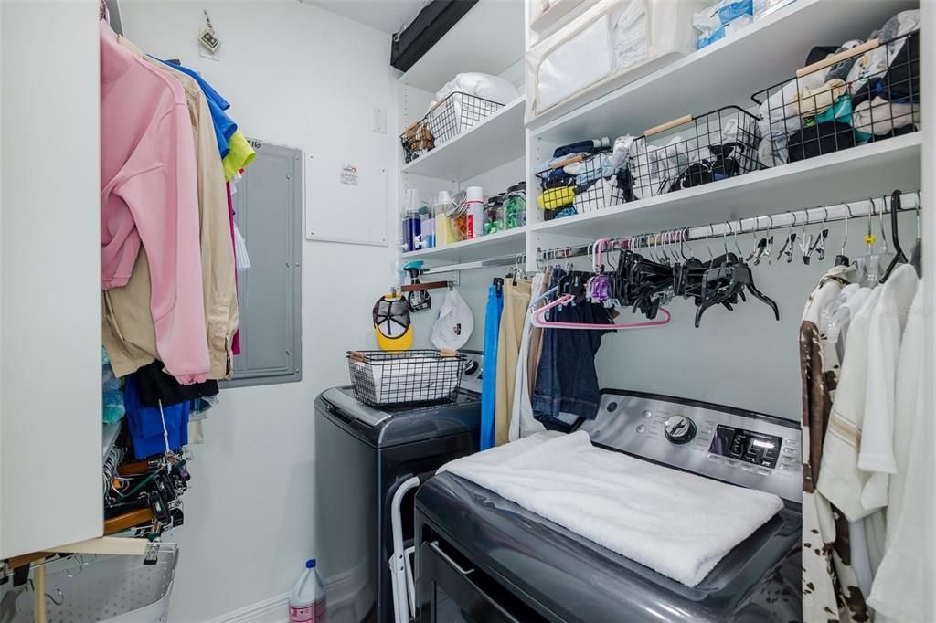 待售: $1,025,000 (3 贝兹, 3 浴室, 2232 平方英尺)