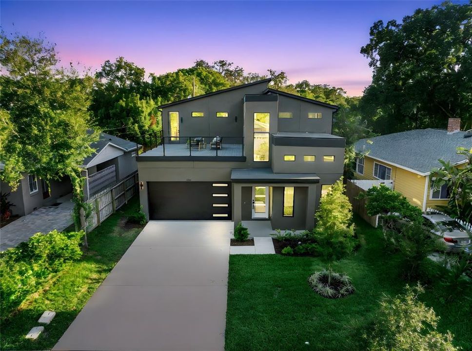 Recently Sold: $1,299,000 (4 beds, 3 baths, 3067 Square Feet)