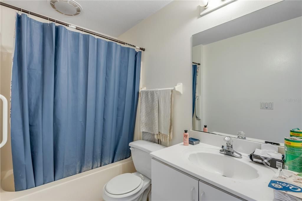 For Sale: $320,000 (2 beds, 2 baths, 980 Square Feet)