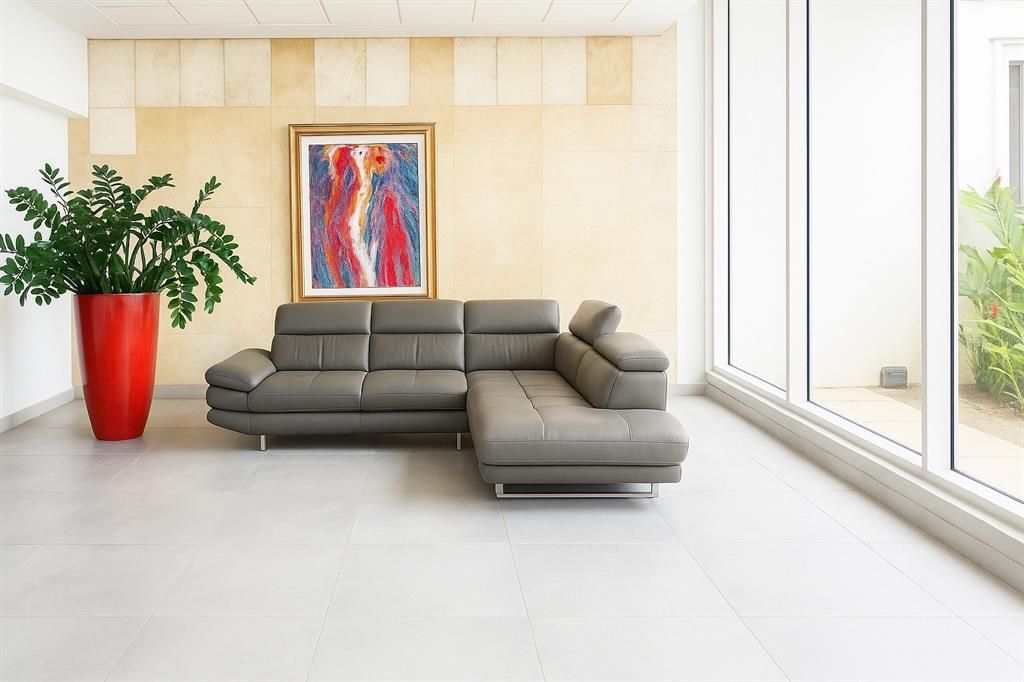 For Sale: $653,000 (3 beds, 3 baths, 1445.73 Square Feet)