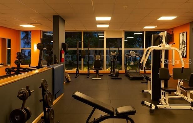 For Sale: $653,000 (3 beds, 3 baths, 1445.73 Square Feet)