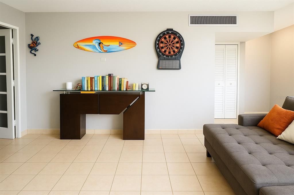 For Sale: $653,000 (3 beds, 3 baths, 1445.73 Square Feet)