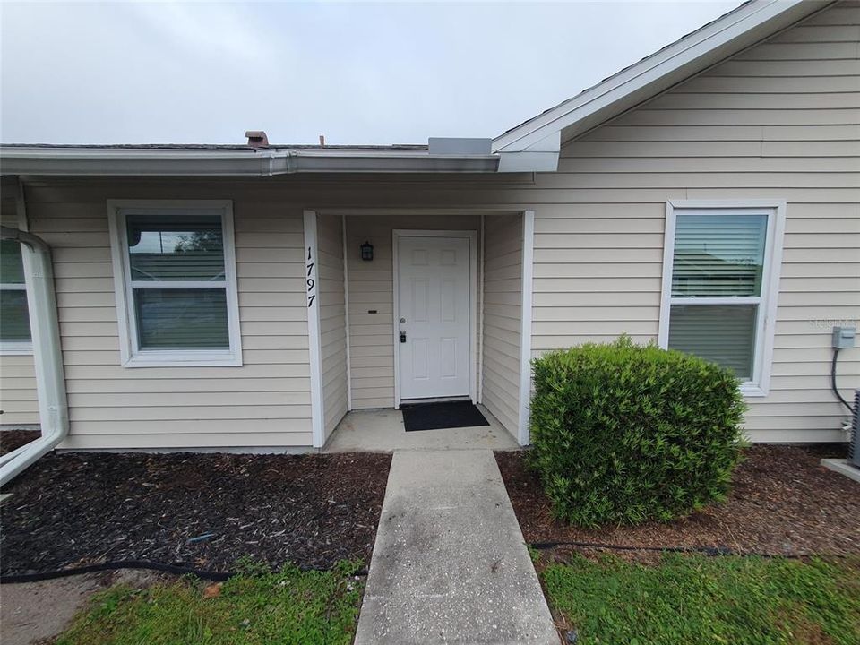 Recientemente alquilado: $1,950 (2 camas, 2 baños, 1000 Pies cuadrados)