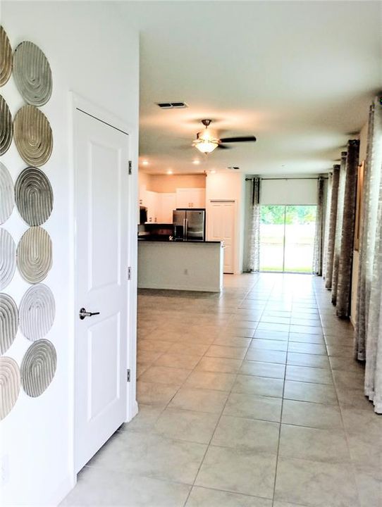 For Rent: $2,100 (2 beds, 2 baths, 1541 Square Feet)