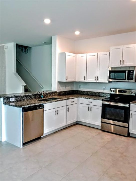 For Rent: $2,100 (2 beds, 2 baths, 1541 Square Feet)