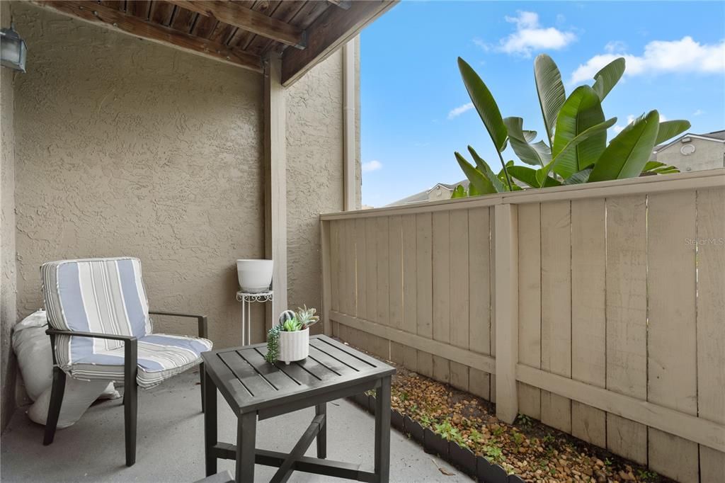 Active With Contract: $134,000 (2 beds, 2 baths, 984 Square Feet)