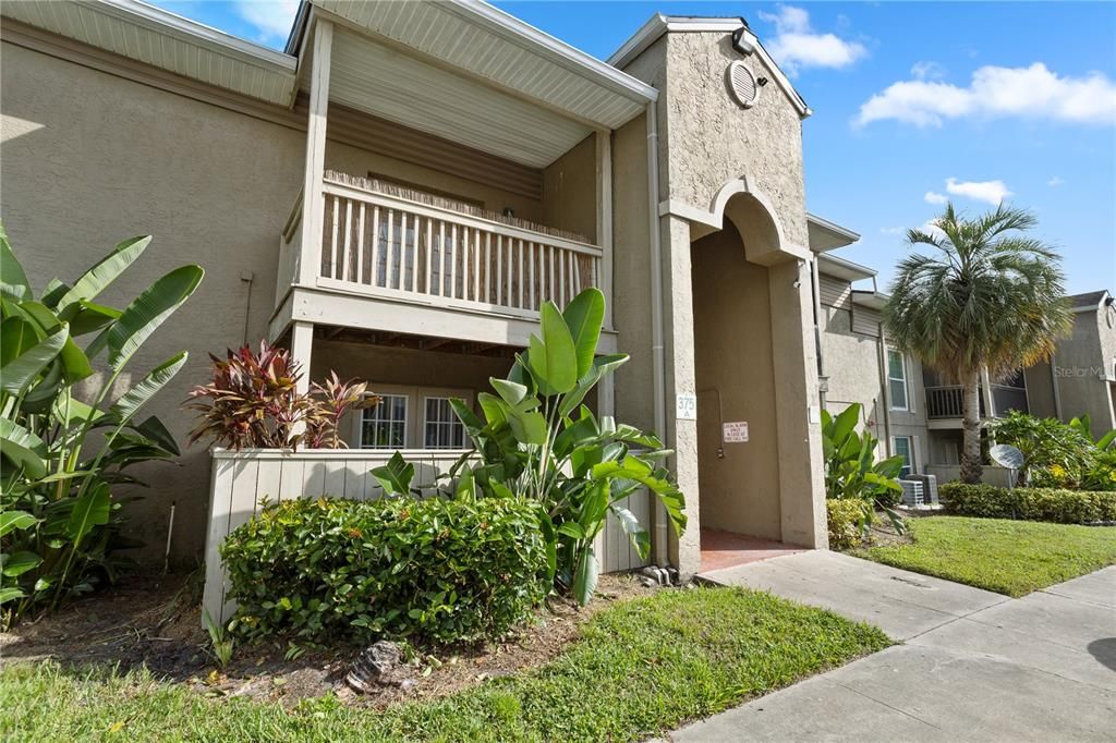 Active With Contract: $134,000 (2 beds, 2 baths, 984 Square Feet)