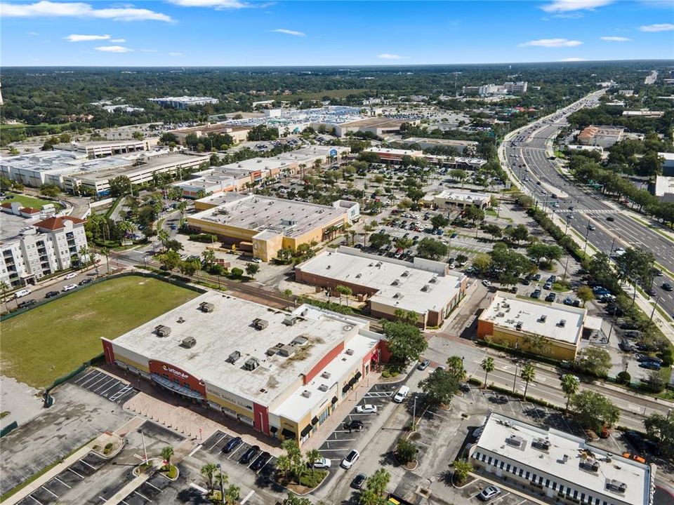 Active With Contract: $134,000 (2 beds, 2 baths, 984 Square Feet)