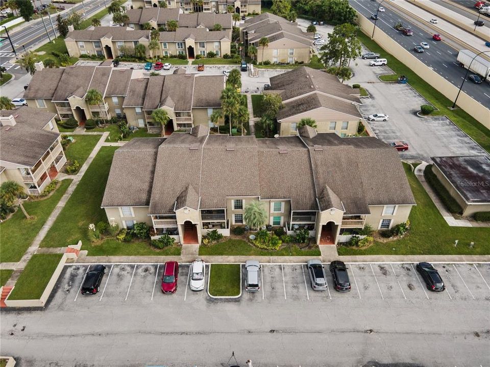 Active With Contract: $134,000 (2 beds, 2 baths, 984 Square Feet)