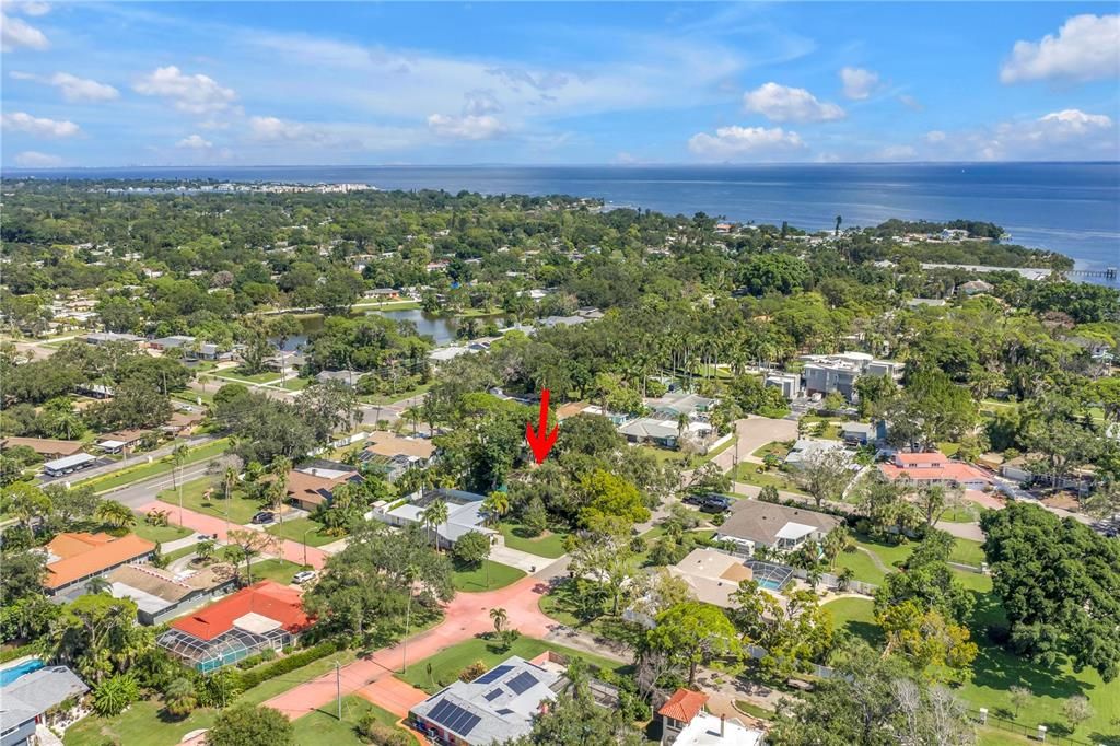 合同活跃: $499,000 (3 贝兹, 2 浴室, 1900 平方英尺)