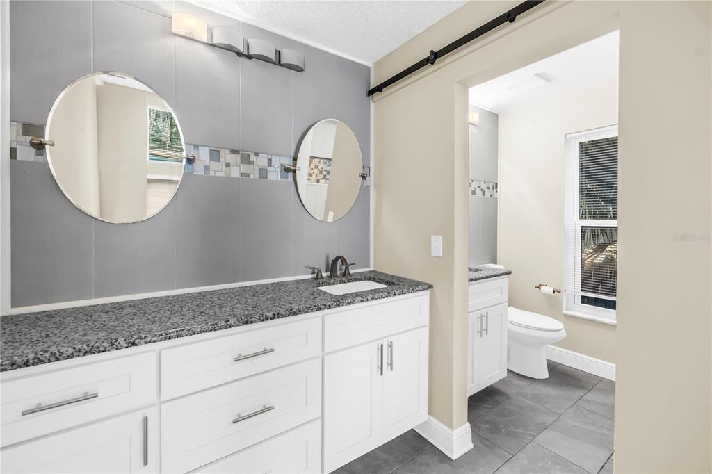 合同活跃: $499,000 (3 贝兹, 2 浴室, 1900 平方英尺)