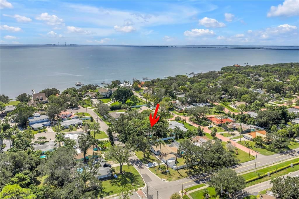 合同活跃: $499,000 (3 贝兹, 2 浴室, 1900 平方英尺)