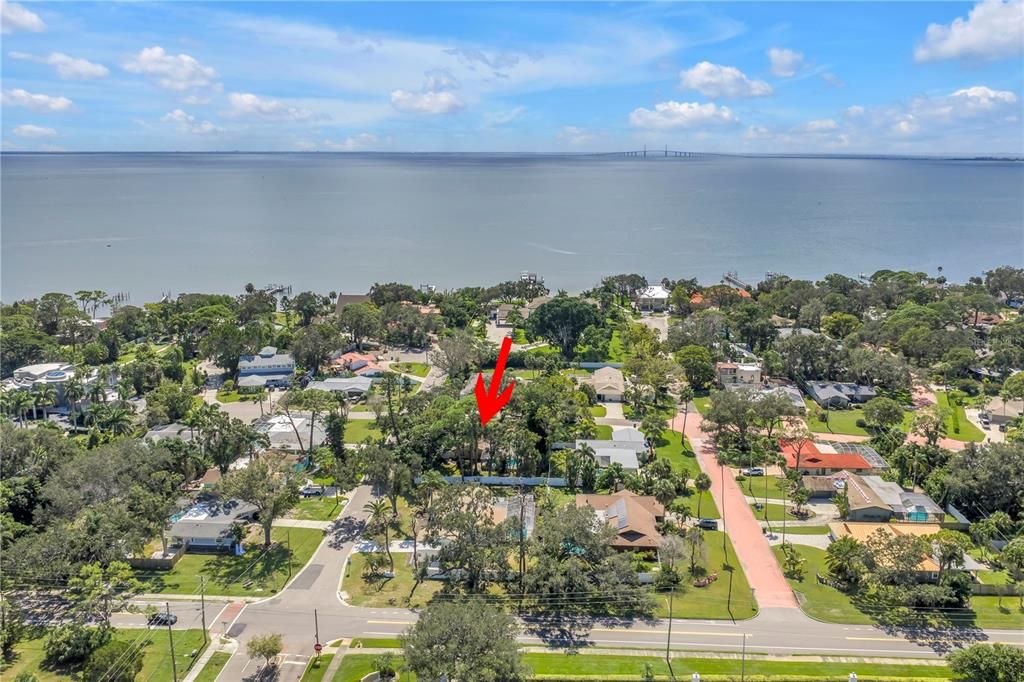 合同活跃: $499,000 (3 贝兹, 2 浴室, 1900 平方英尺)