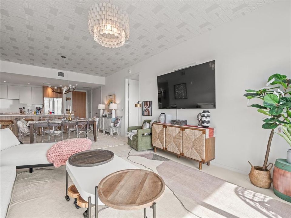 For Rent: $7,500 (2 beds, 2 baths, 1409 Square Feet)