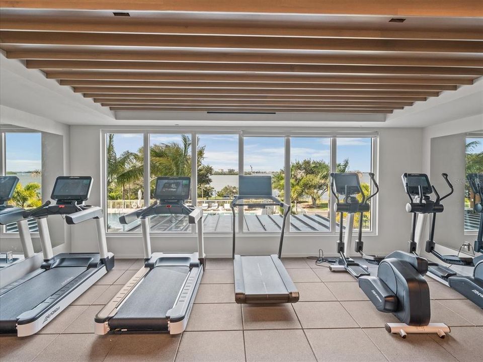 For Rent: $7,500 (2 beds, 2 baths, 1409 Square Feet)