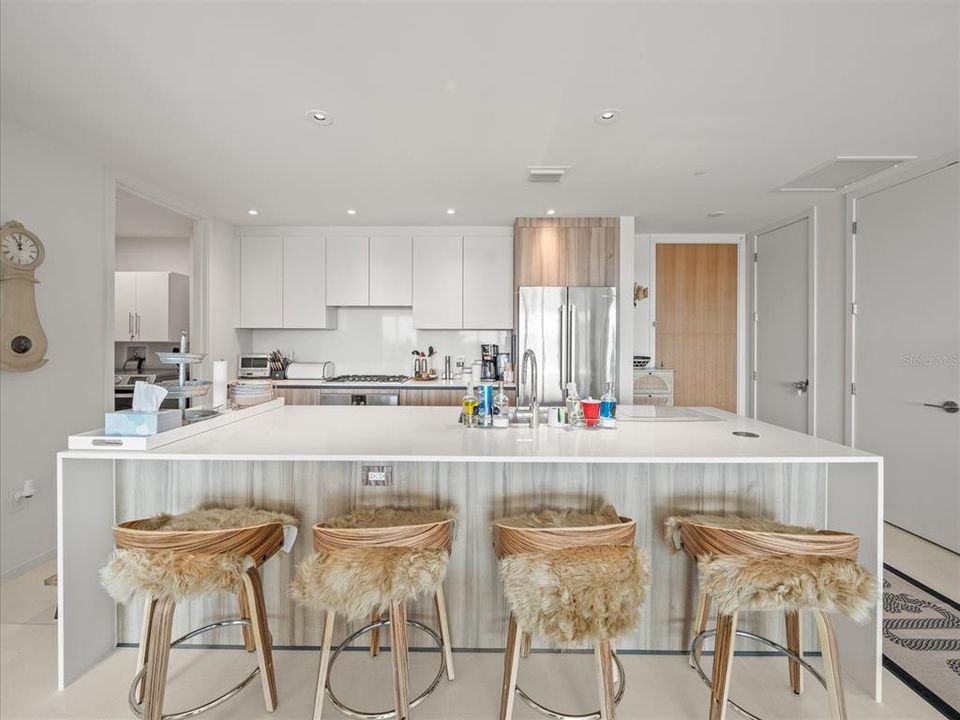 For Rent: $7,500 (2 beds, 2 baths, 1409 Square Feet)