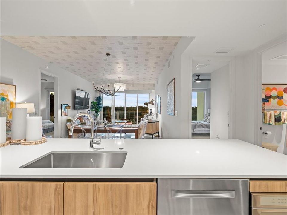 For Rent: $7,500 (2 beds, 2 baths, 1409 Square Feet)