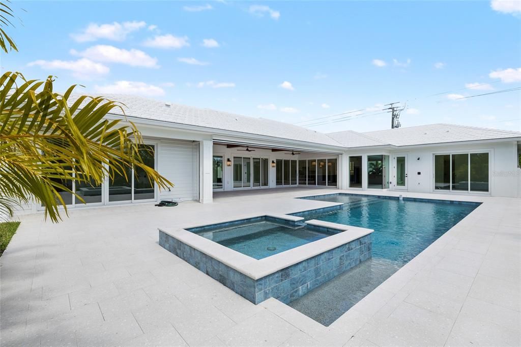 На продажу: $5,995,000 (5 спален, 5 ванн, 4016 Квадратных фут)