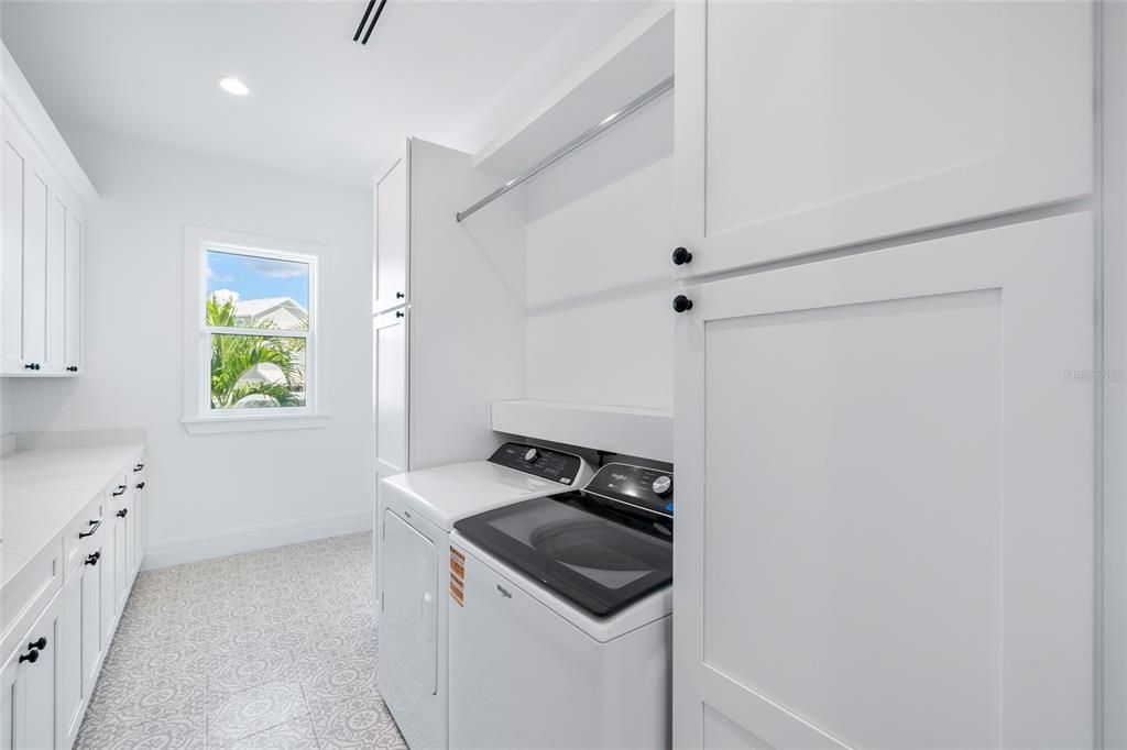 На продажу: $5,995,000 (5 спален, 5 ванн, 4016 Квадратных фут)