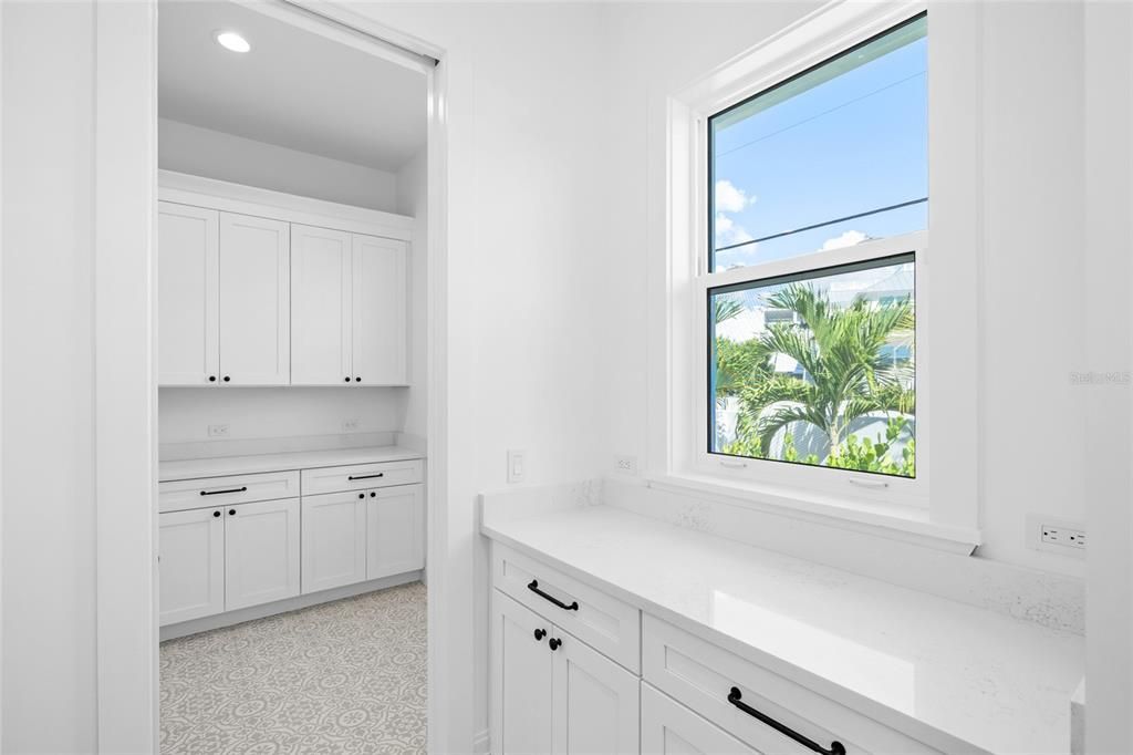 На продажу: $5,995,000 (5 спален, 5 ванн, 4016 Квадратных фут)