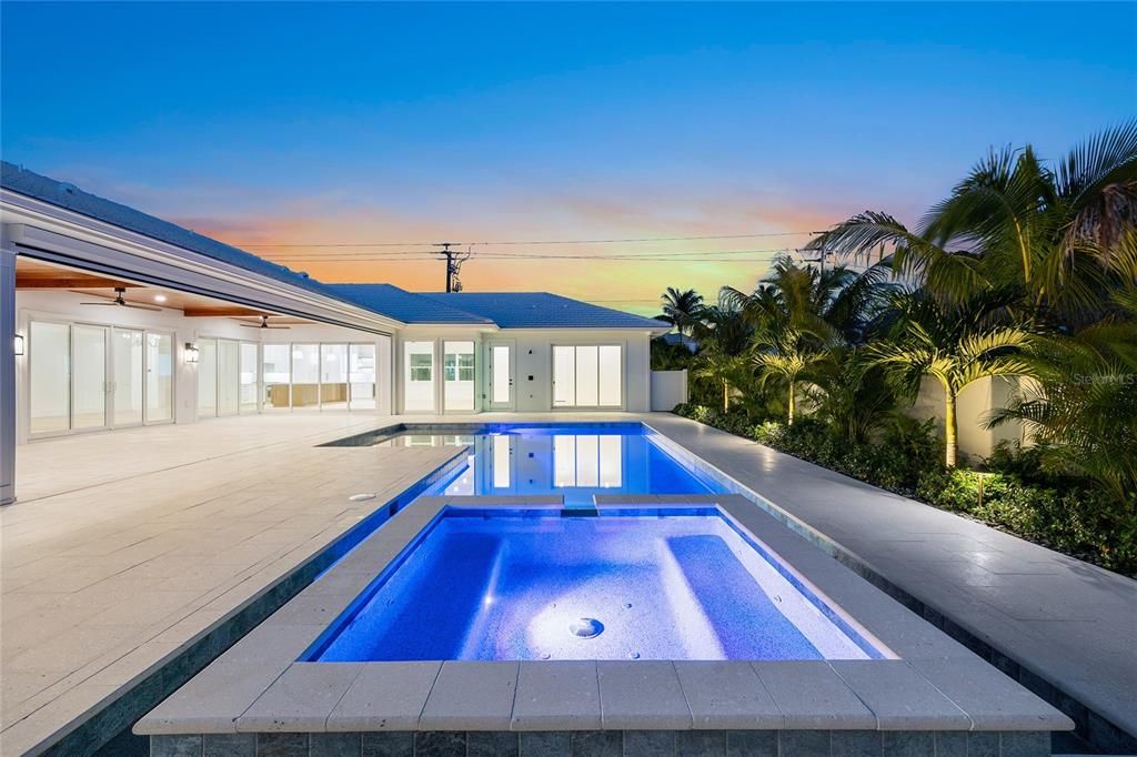 На продажу: $5,995,000 (5 спален, 5 ванн, 4016 Квадратных фут)