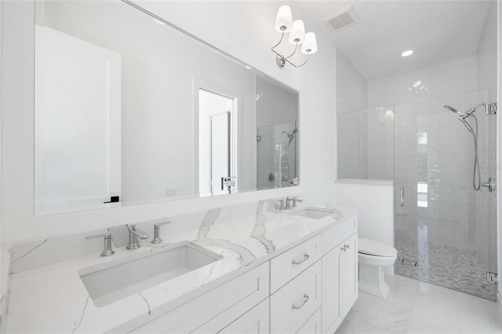 На продажу: $5,995,000 (5 спален, 5 ванн, 4016 Квадратных фут)