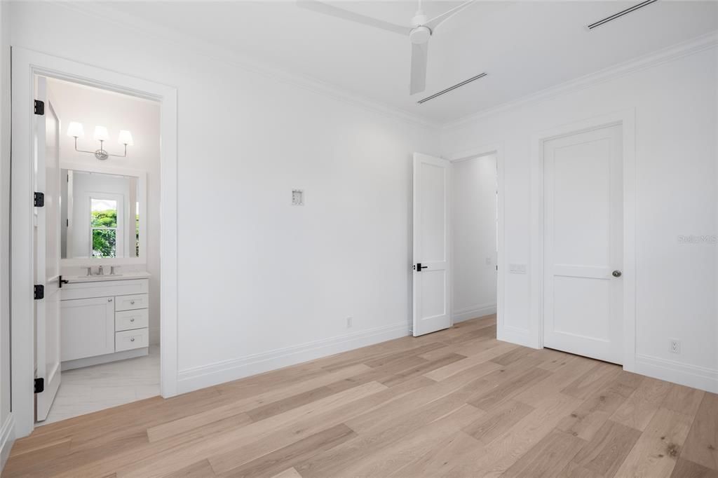 На продажу: $5,995,000 (5 спален, 5 ванн, 4016 Квадратных фут)