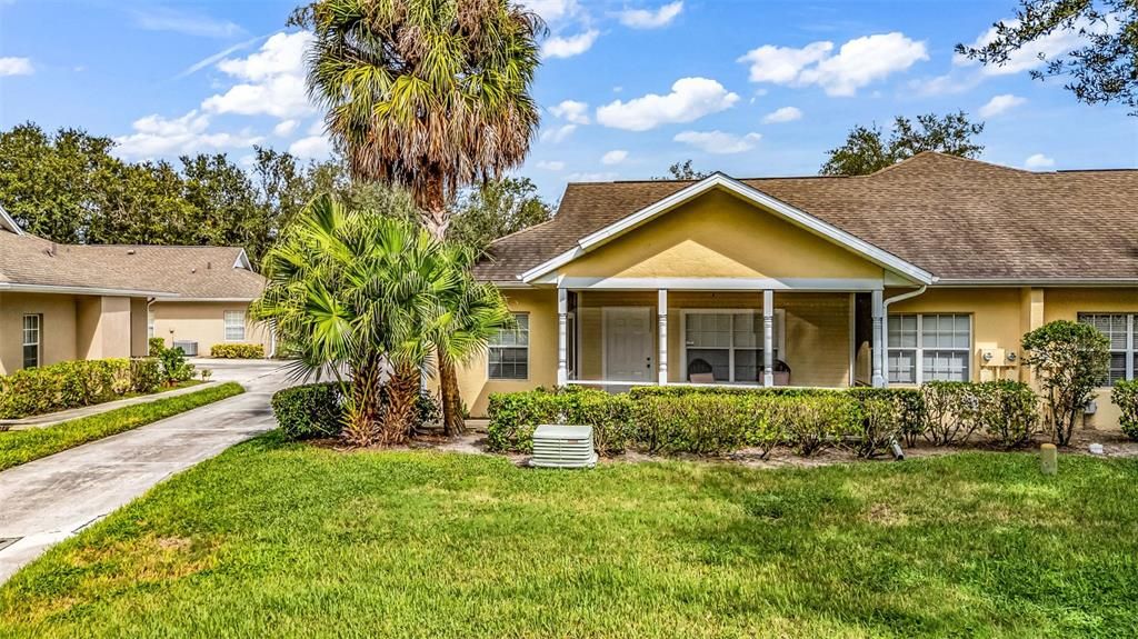 Active With Contract: $1,850 (2 beds, 2 baths, 1190 Square Feet)