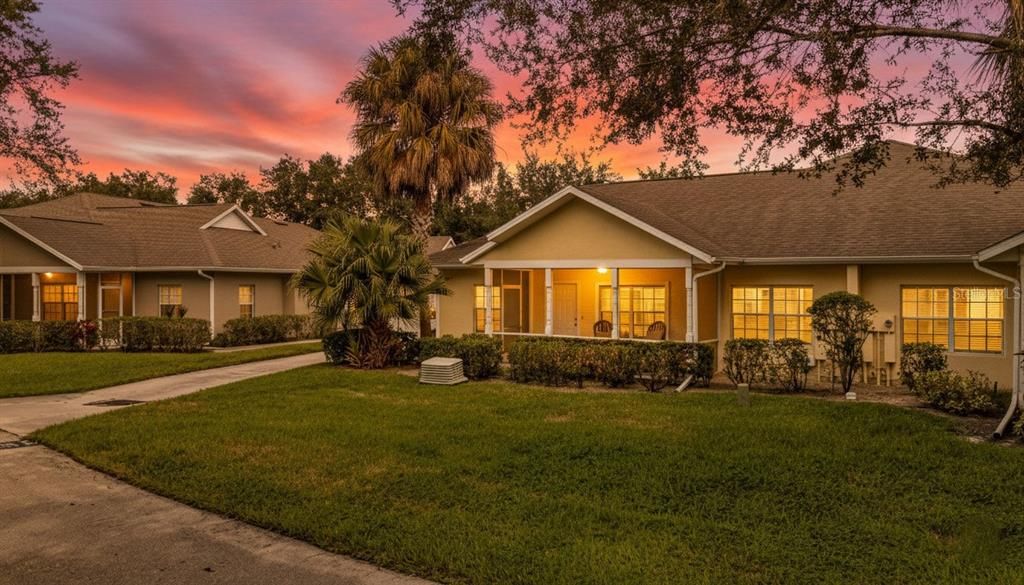 Active With Contract: $1,850 (2 beds, 2 baths, 1190 Square Feet)