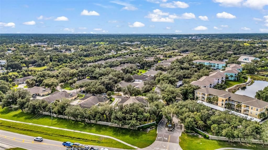 Active With Contract: $1,850 (2 beds, 2 baths, 1190 Square Feet)