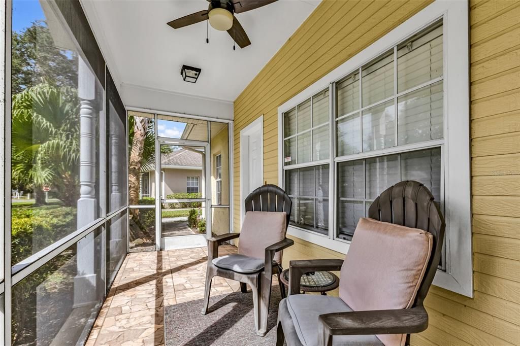 Active With Contract: $1,850 (2 beds, 2 baths, 1190 Square Feet)