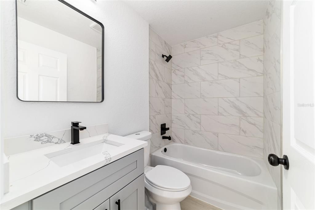 For Sale: $215,000 (3 beds, 2 baths, 1157 Square Feet)