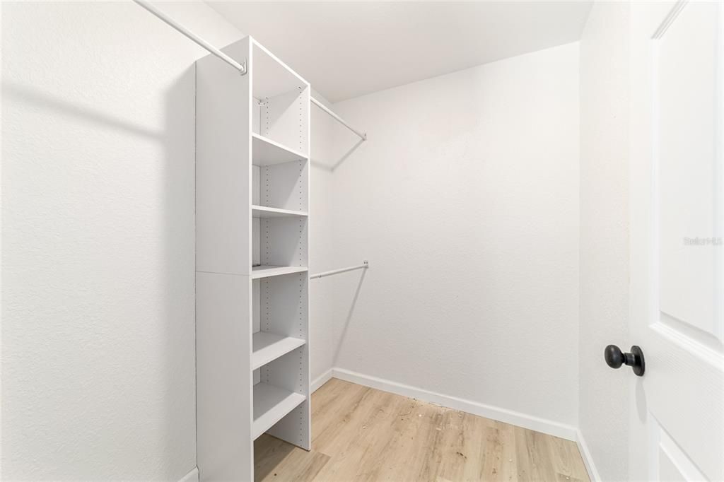 For Sale: $215,000 (3 beds, 2 baths, 1157 Square Feet)