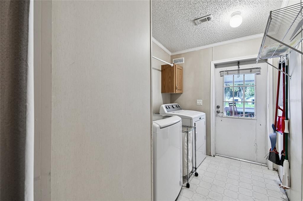 En Venta: $315,000 (4 camas, 2 baños, 1620 Pies cuadrados)