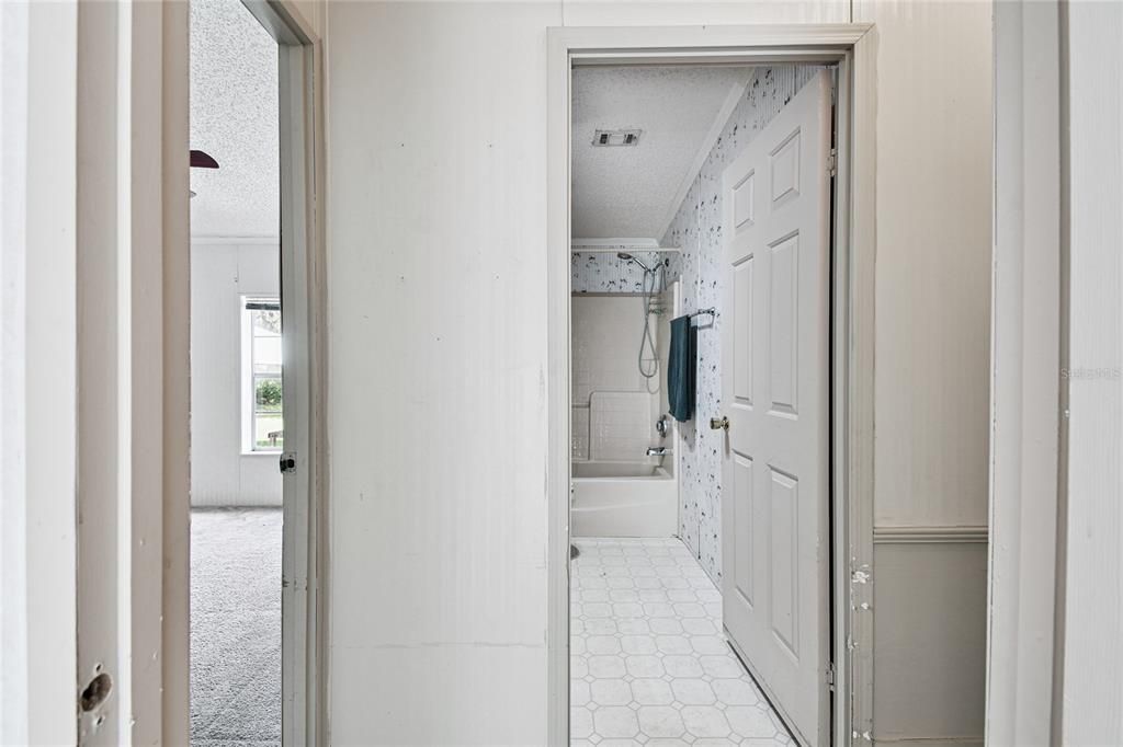 En Venta: $315,000 (4 camas, 2 baños, 1620 Pies cuadrados)