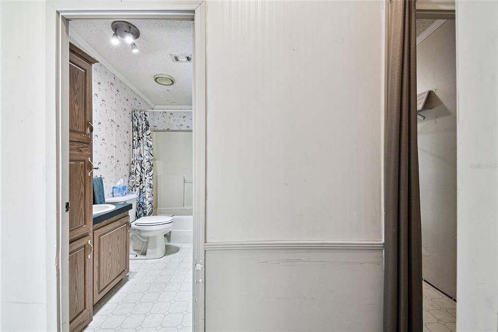 En Venta: $315,000 (4 camas, 2 baños, 1620 Pies cuadrados)