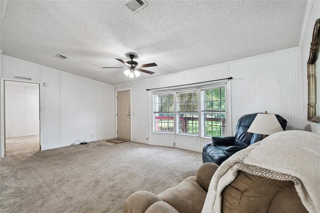 En Venta: $315,000 (4 camas, 2 baños, 1620 Pies cuadrados)