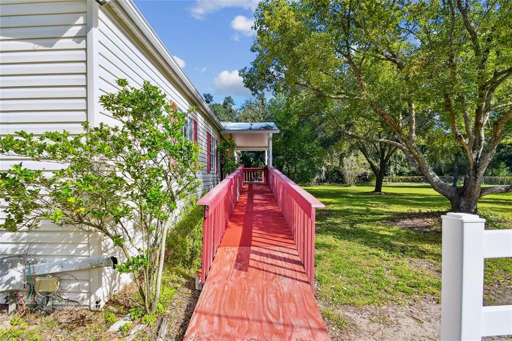 En Venta: $315,000 (4 camas, 2 baños, 1620 Pies cuadrados)