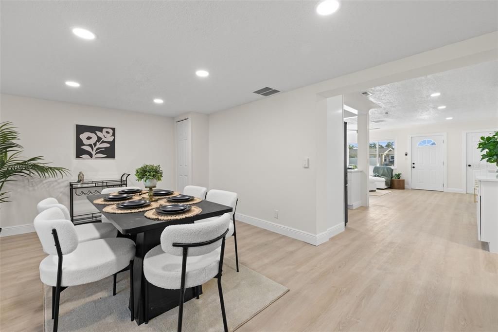 For Sale: $524,700 (3 beds, 3 baths, 1719 Square Feet)