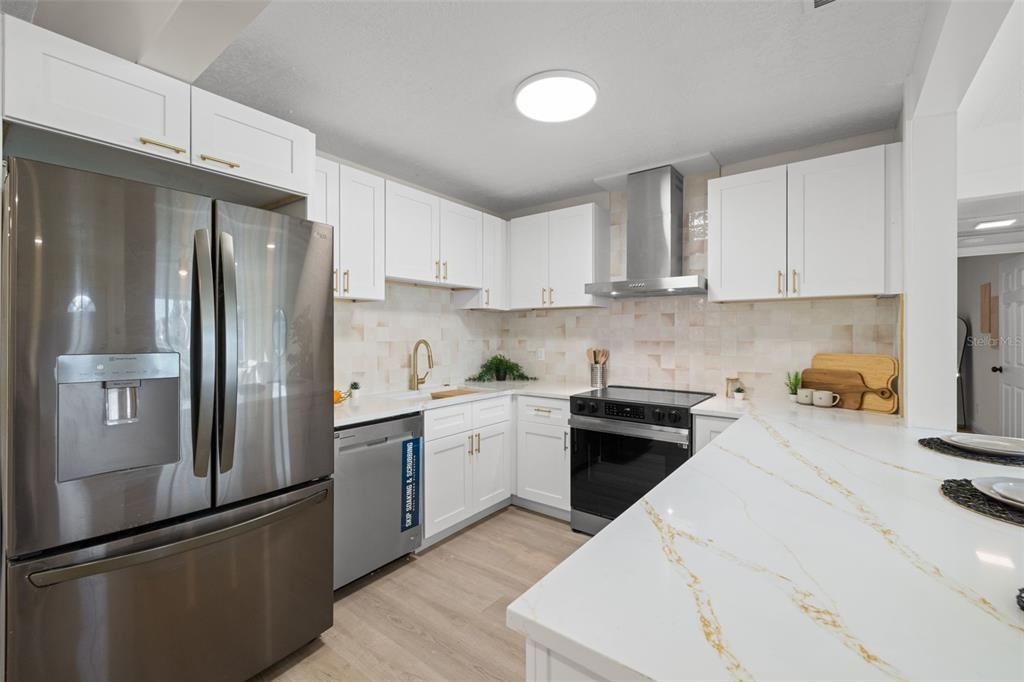 For Sale: $524,700 (3 beds, 3 baths, 1719 Square Feet)