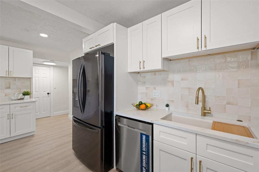 For Sale: $524,700 (3 beds, 3 baths, 1719 Square Feet)