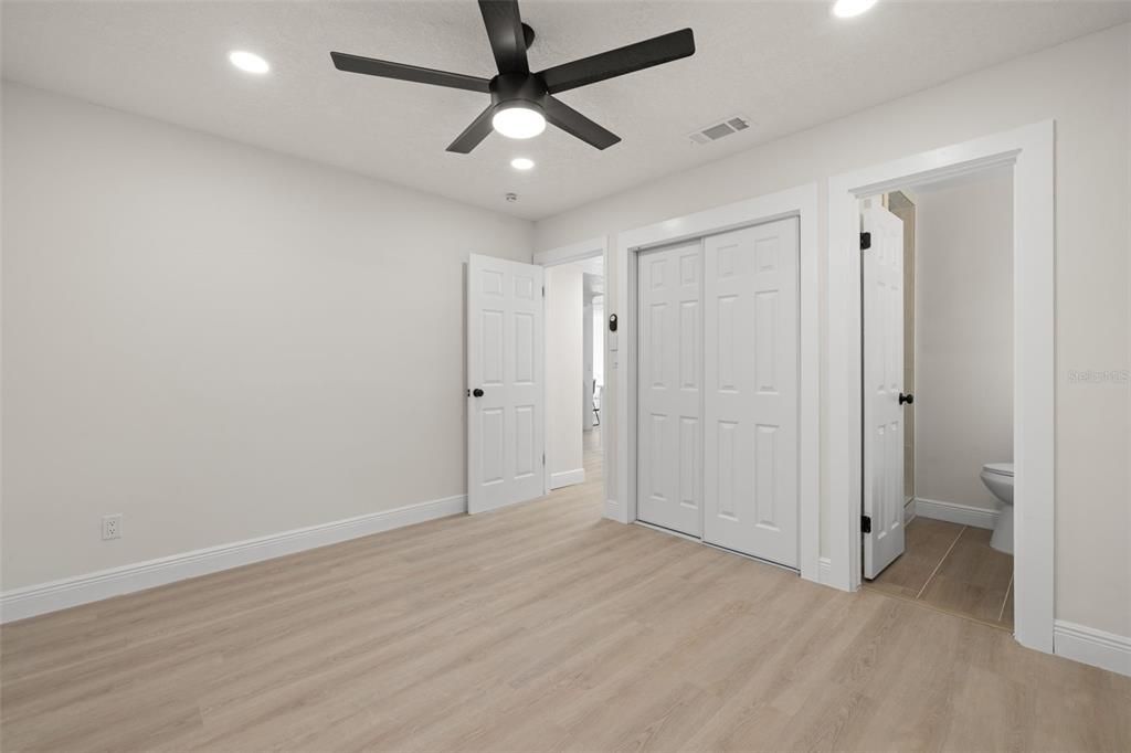 For Sale: $524,700 (3 beds, 3 baths, 1719 Square Feet)