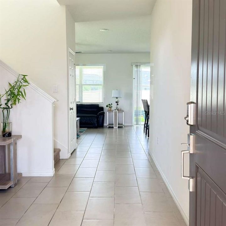 For Sale: $539,990 (5 beds, 2 baths, 2387 Square Feet)