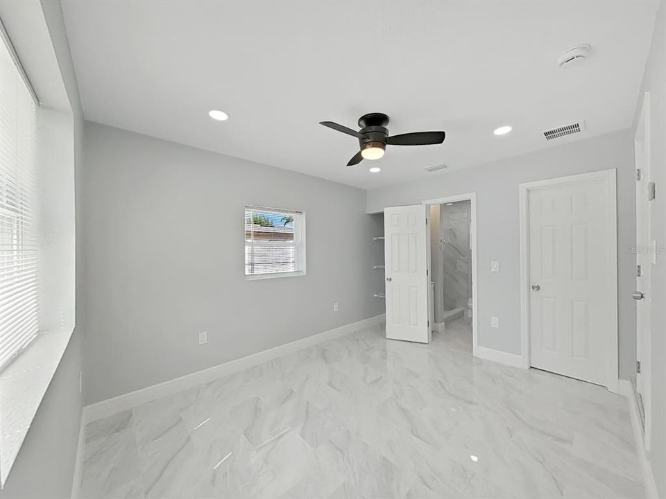 For Sale: $419,900 (4 beds, 3 baths, 1224 Square Feet)